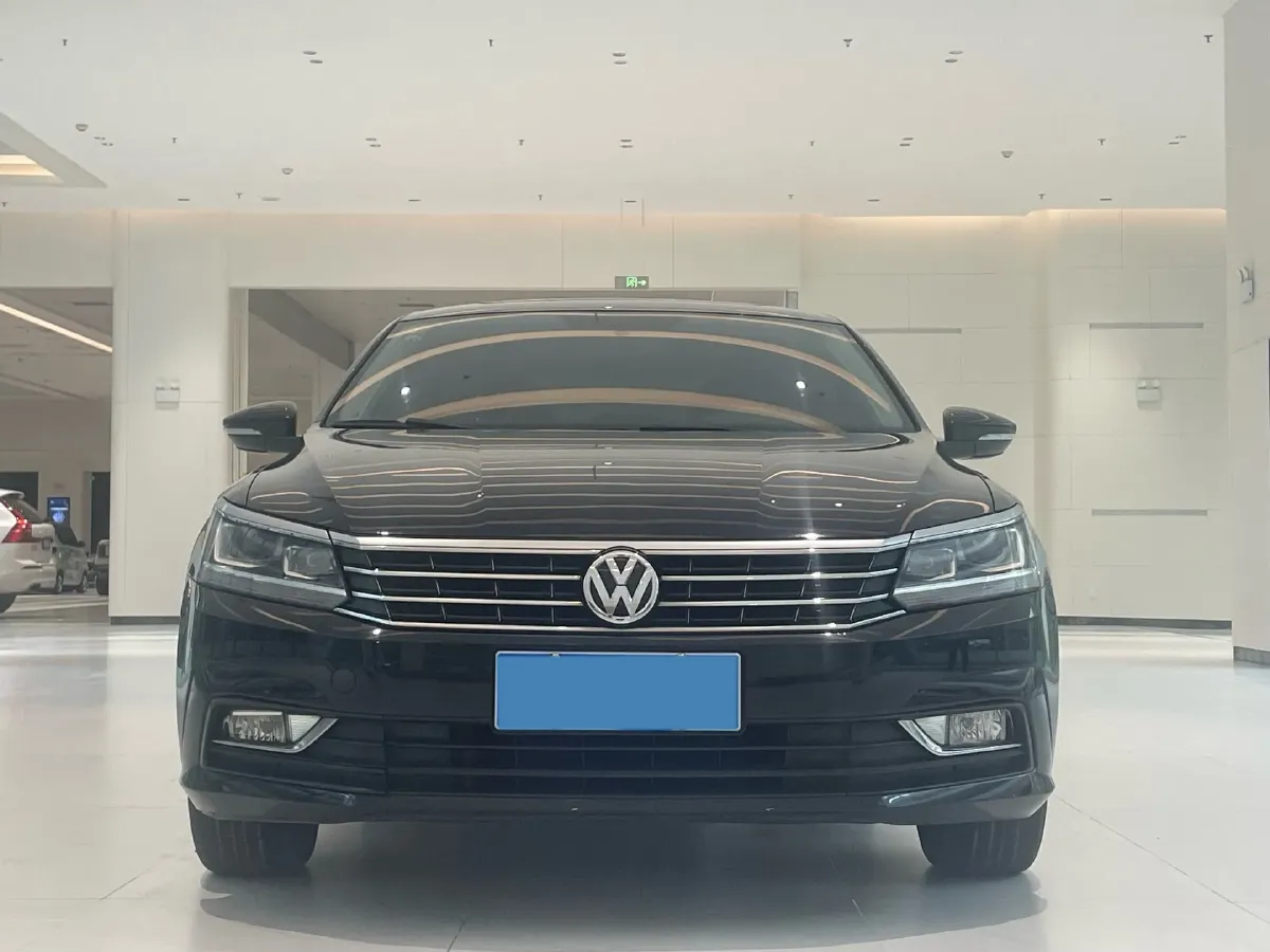 2015 Volkswagen Passat 1.8T 160HP L4 6AT,autocango,china used car exporter,china ev exporter,chinese used car exporter,chinese used ev exporter
