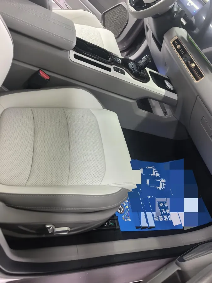 2026 Geely ICON 1.5T 181HP L4 7DCT,autocango,china used car exporter,china ev exporter,chinese used car exporter,chinese used ev exporter