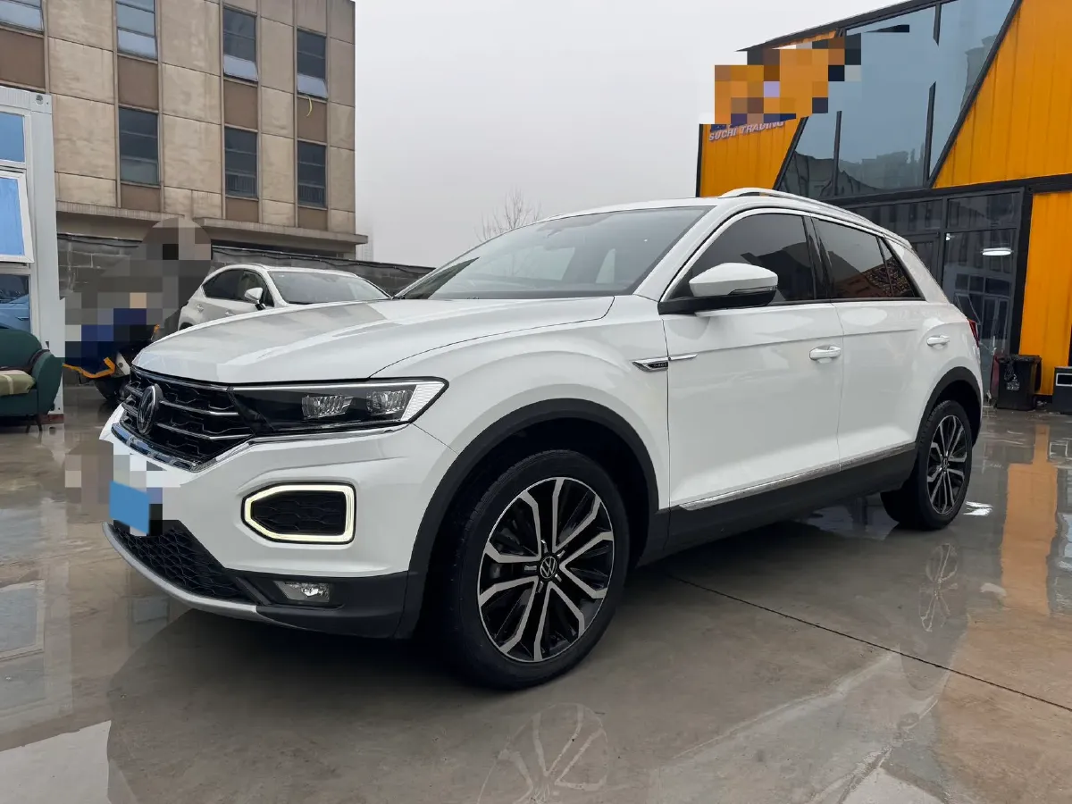 2022 Volkswagen T-Roc 1.4T 150HP L4 7DCT,autocango,china used car exporter,china ev exporter,chinese used car exporter,chinese used ev exporter