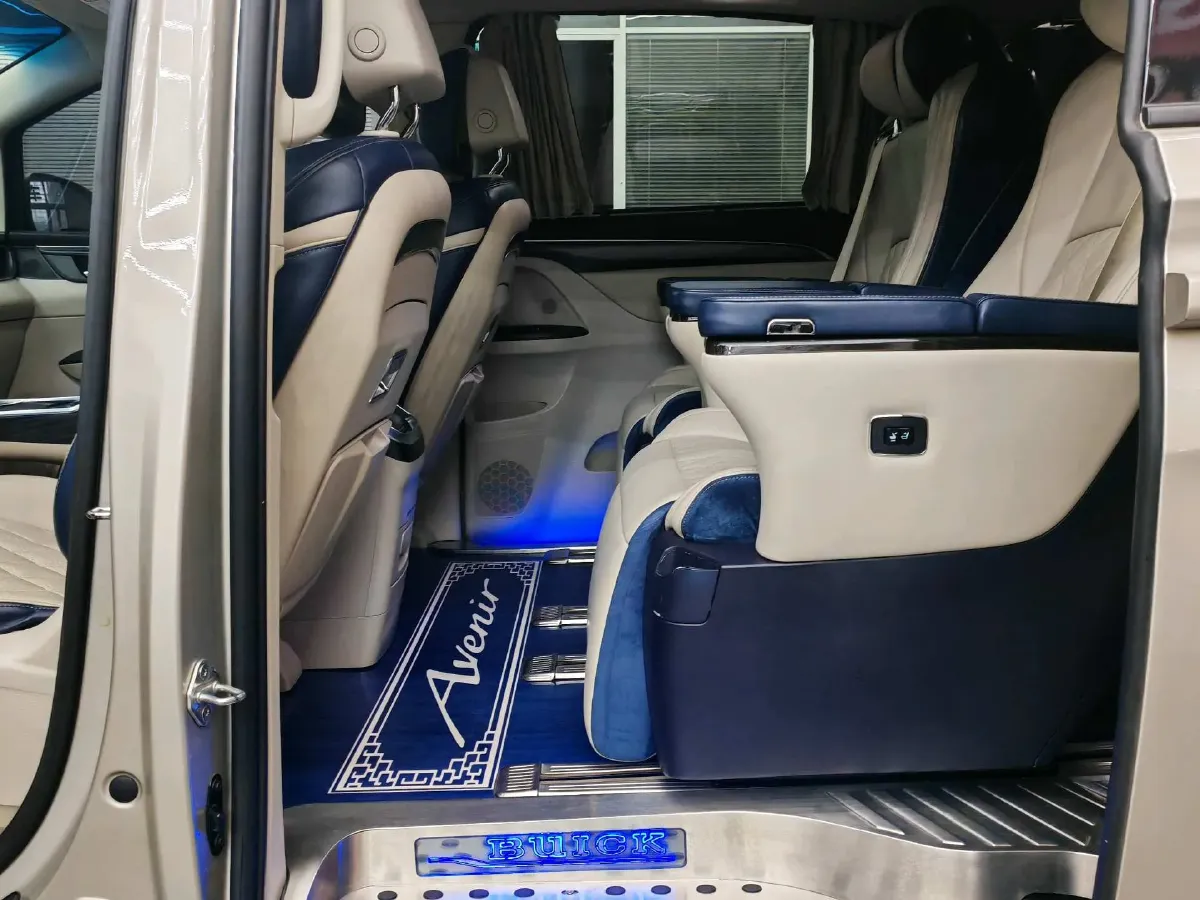 2022 Buick GL8 2.0T 237HP L4 9AT,autocango,china used car exporter,china ev exporter,chinese used car exporter,chinese used ev exporter