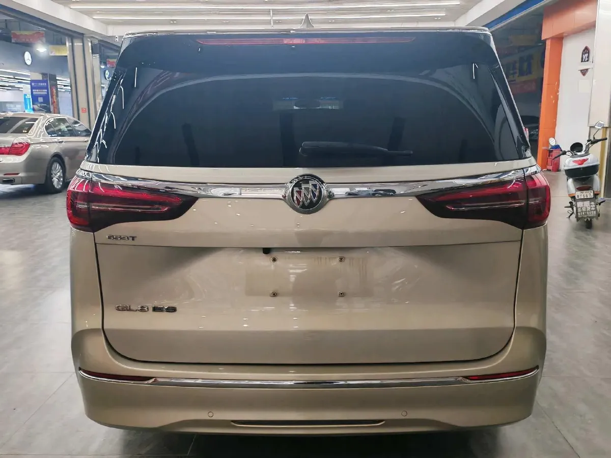 2022 Buick GL8 2.0T 237HP L4 9AT,autocango,china used car exporter,china ev exporter,chinese used car exporter,chinese used ev exporter