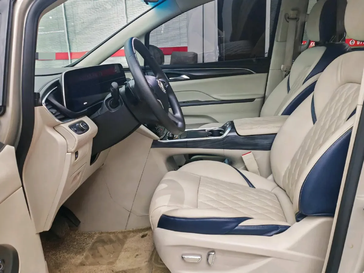 2022 Buick GL8 2.0T 237HP L4 9AT,autocango,china used car exporter,china ev exporter,chinese used car exporter,chinese used ev exporter