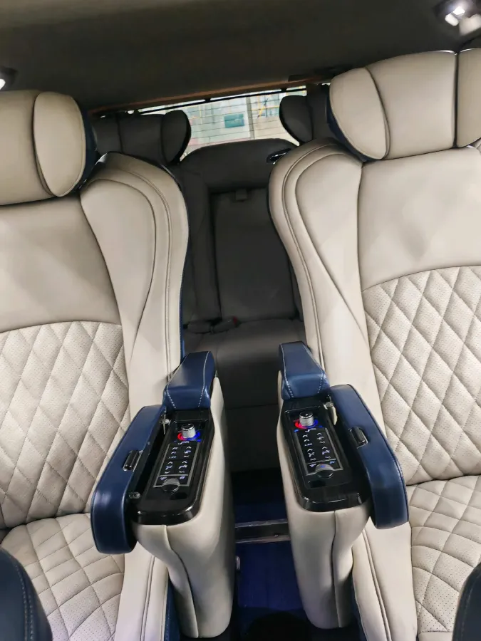 2022 Buick GL8 2.0T 237HP L4 9AT,autocango,china used car exporter,china ev exporter,chinese used car exporter,chinese used ev exporter