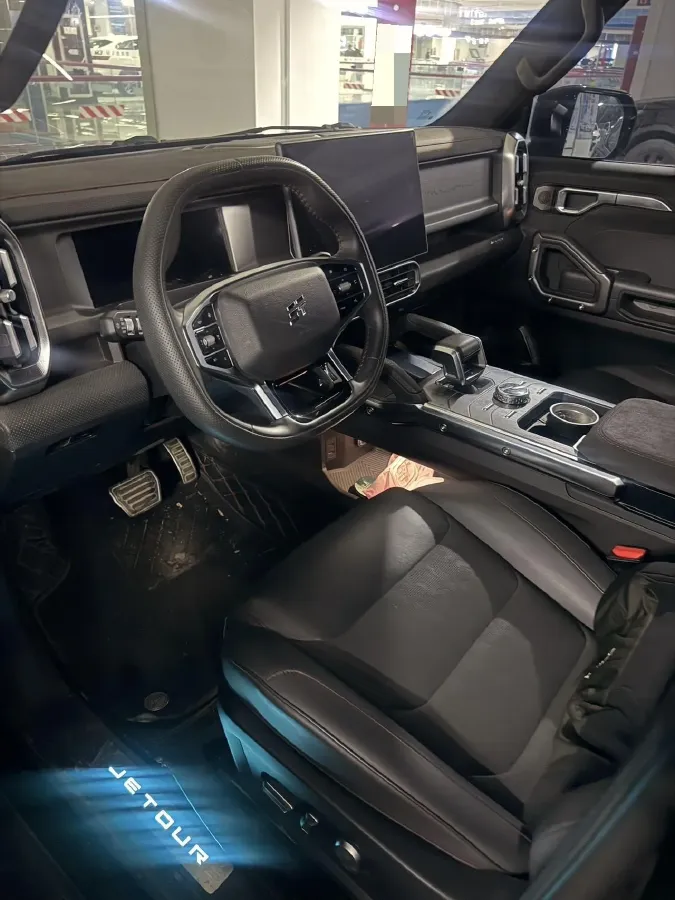 2023 Jetour Traveller 2.0T 254HP L4 7DCT,autocango,china used car exporter,china ev exporter,chinese used car exporter,chinese used ev exporter