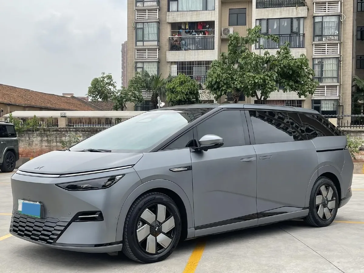2025 Xpeng X9 BEV,autocango,china used car exporter,china ev exporter,chinese used car exporter,chinese used ev exporter
