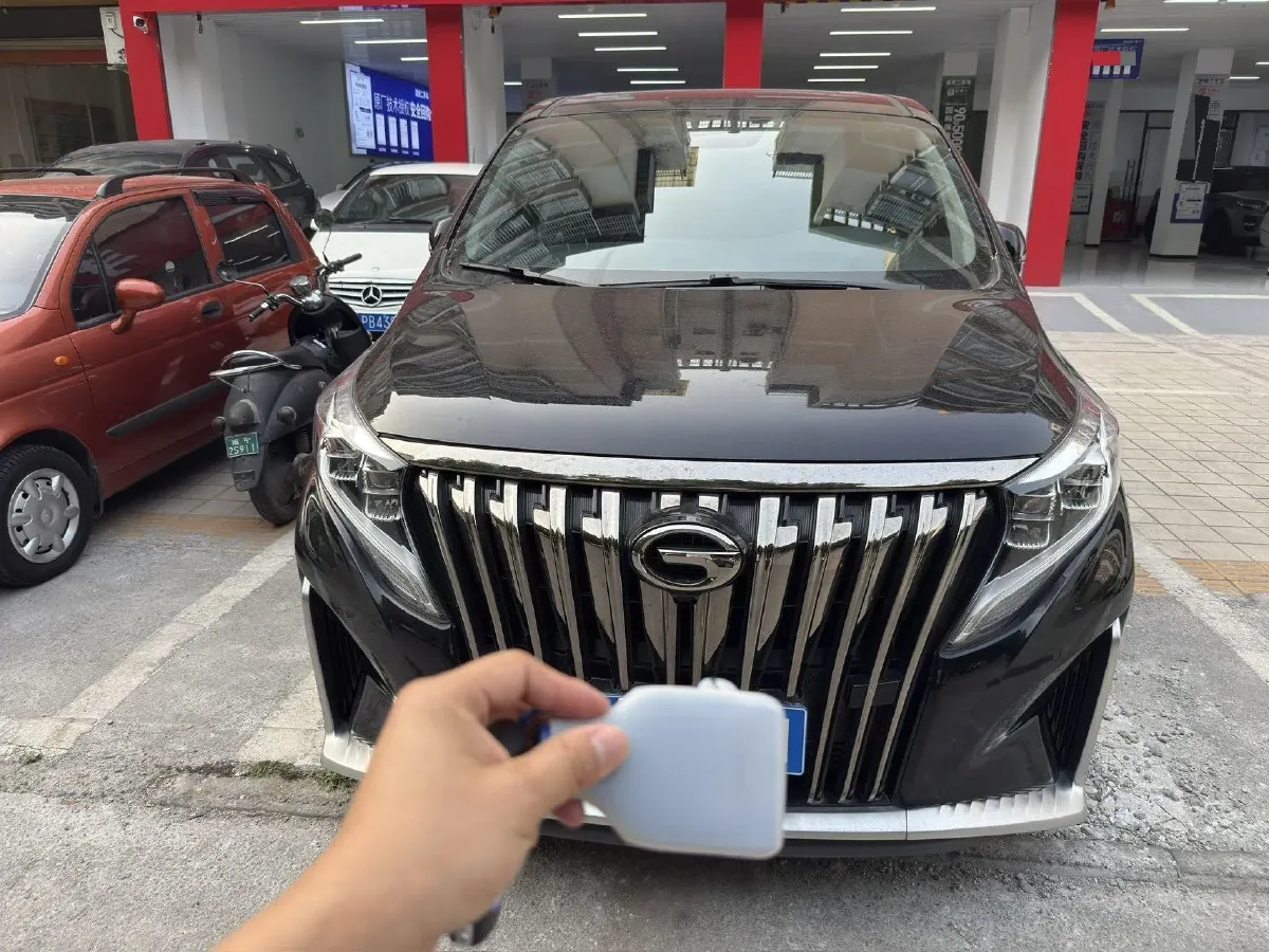 2021 GAC Trumpchi M8 2.0T 252HP L4 8AT,autocango,china used car exporter,china ev exporter,chinese used car exporter,chinese used ev exporter