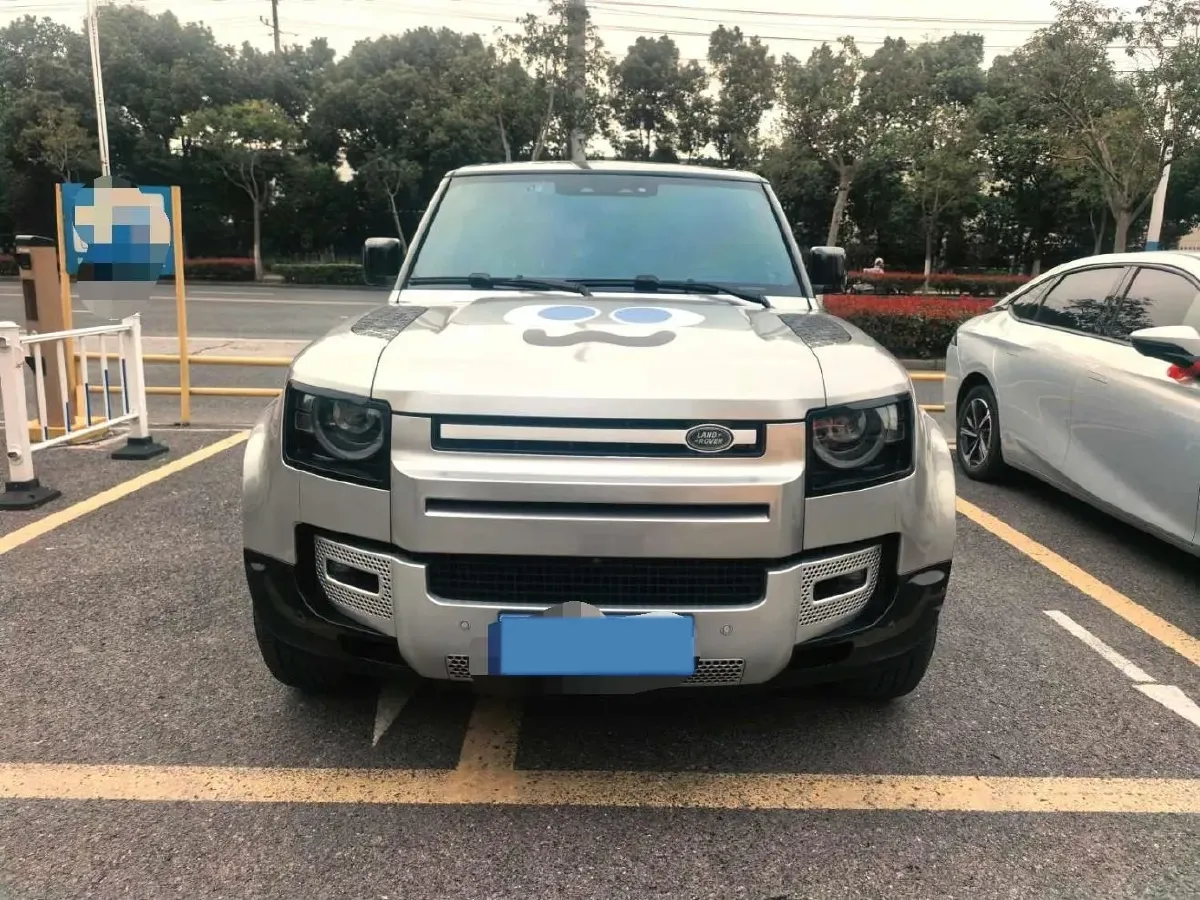 2024 Land Rover Defender 3.0T 400HP L6 8AT,autocango,china used car exporter,china ev exporter,chinese used car exporter,chinese used ev exporter