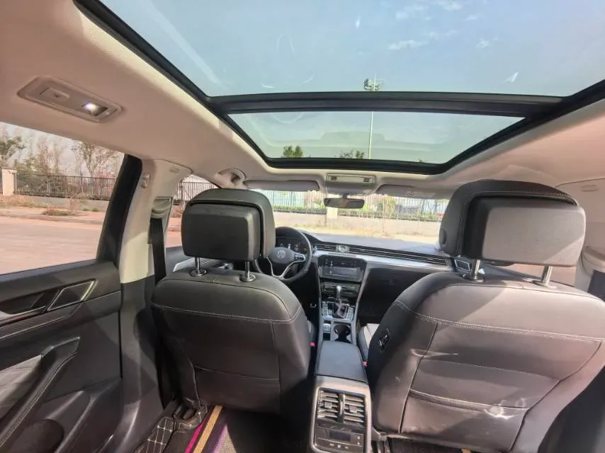 2023 Volkswagen Magotan 2.0T 186HP L4 7DCT,autocango,china used car exporter,china ev exporter,chinese used car exporter,chinese used ev exporter