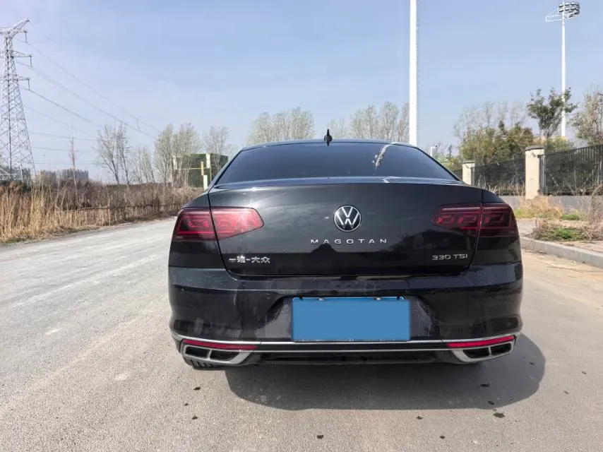 2023 Volkswagen Magotan 2.0T 186HP L4 7DCT,autocango,china used car exporter,china ev exporter,chinese used car exporter,chinese used ev exporter