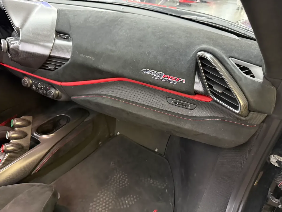 2019 Ferrari 488 3.9T 720HP V8 7DCT,autocango,china used car exporter,china ev exporter,chinese used car exporter,chinese used ev exporter