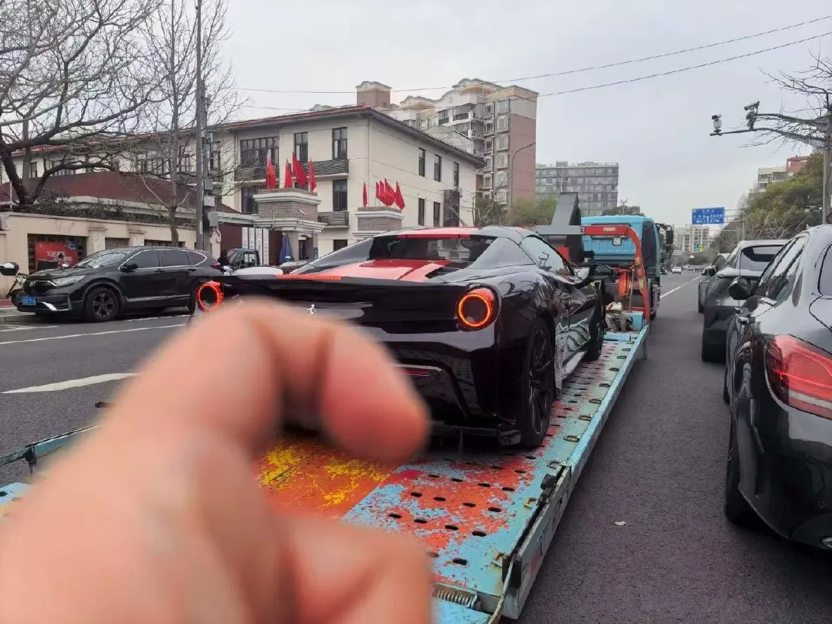 2019 Ferrari 488 3.9T 720HP V8 7DCT,autocango,china used car exporter,china ev exporter,chinese used car exporter,chinese used ev exporter