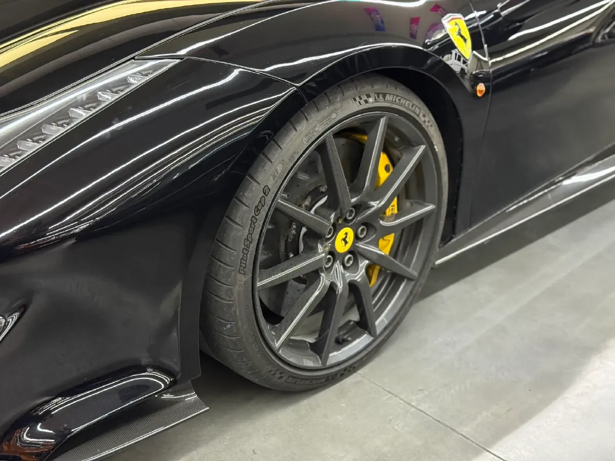 2019 Ferrari 488 3.9T 720HP V8 7DCT,autocango,china used car exporter,china ev exporter,chinese used car exporter,chinese used ev exporter