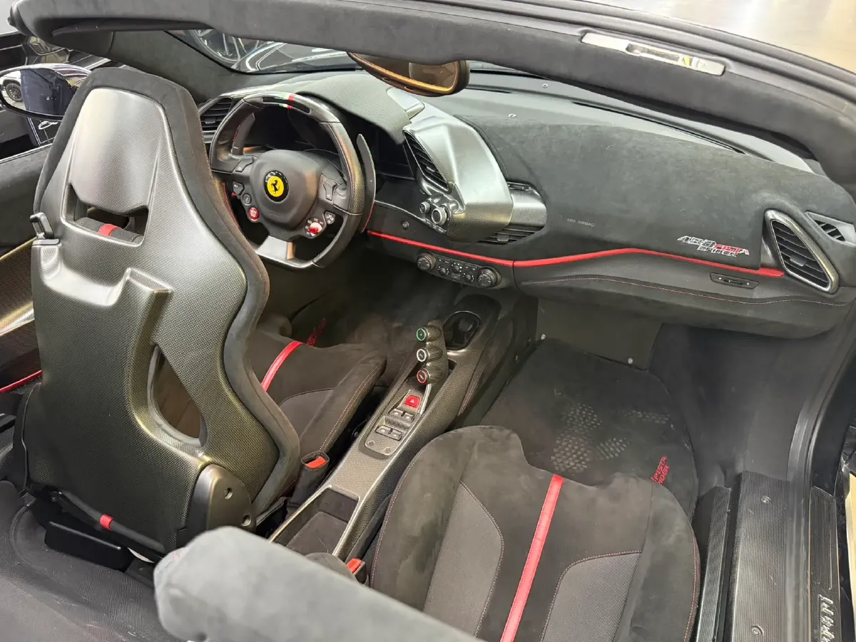 2019 Ferrari 488 3.9T 720HP V8 7DCT,autocango,china used car exporter,china ev exporter,chinese used car exporter,chinese used ev exporter