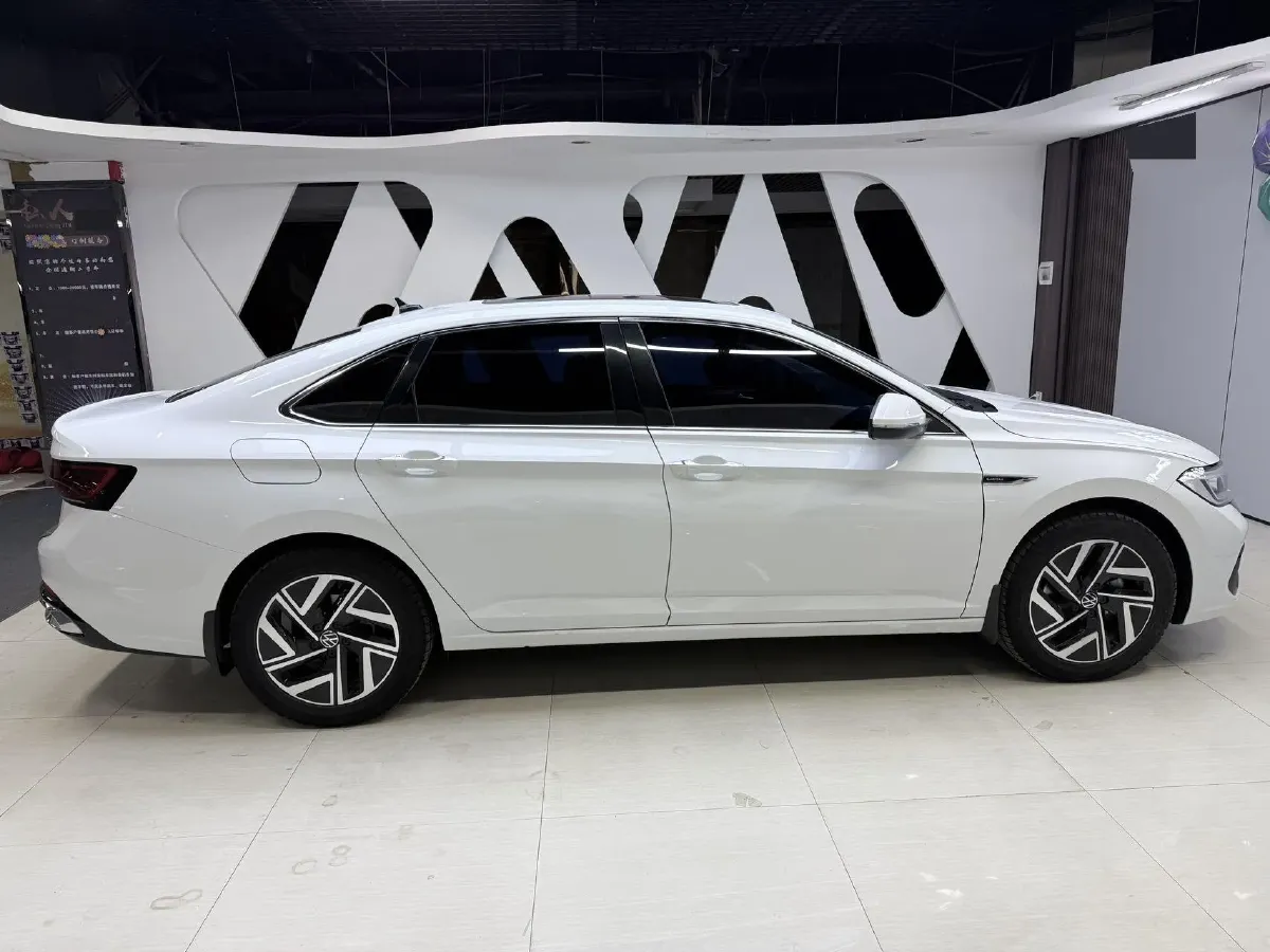 2023 Volkswagen Sagitar 1.4T 150HP L4 7DCT,autocango,china used car exporter,china ev exporter,chinese used car exporter,chinese used ev exporter