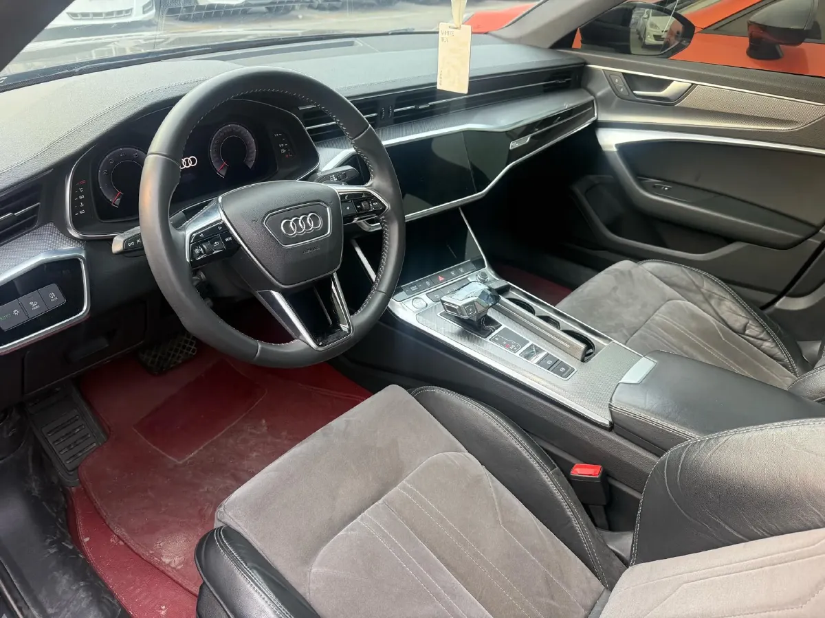 2020 Audi A6L 2.0T 190HP L4 7DCT,autocango,china used car exporter,china ev exporter,chinese used car exporter,chinese used ev exporter