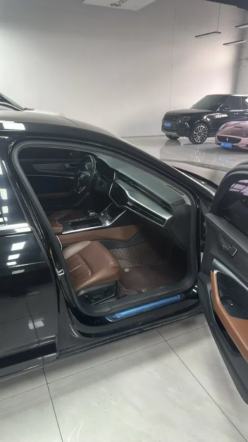 2019 Audi A6L 2.0T 190HP L4 7DCT,autocango,china used car exporter,china ev exporter,chinese used car exporter,chinese used ev exporter