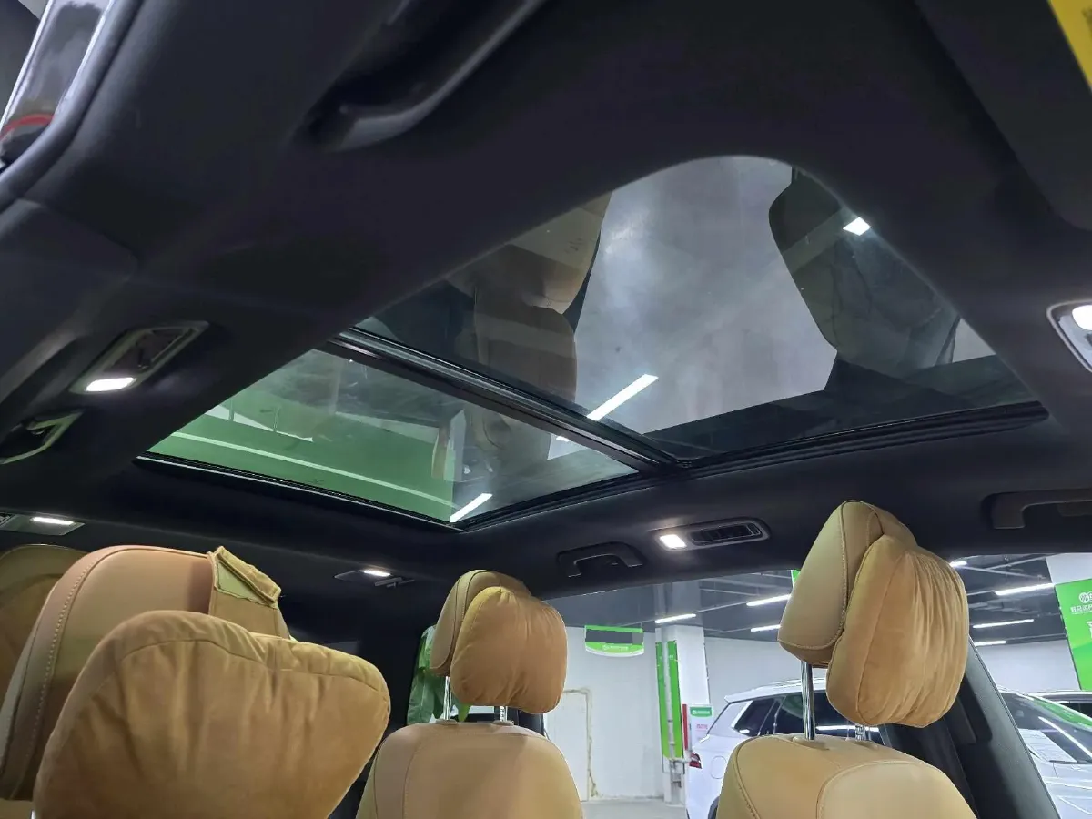 2021 Li ONE Range Extended 131HP REEV 40.5KWH,autocango,china used car exporter,china ev exporter,chinese used car exporter,chinese used ev exporter