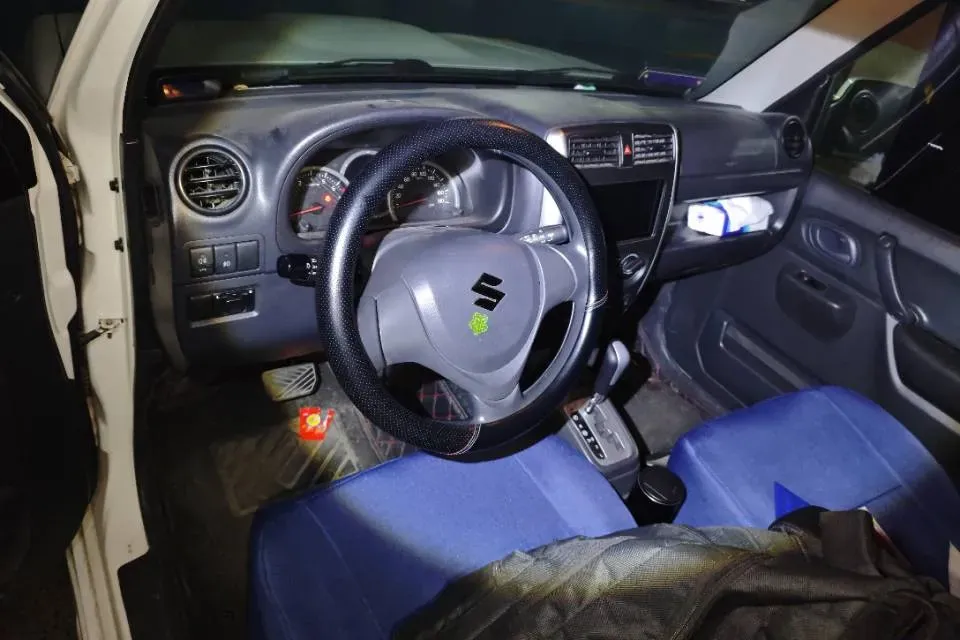 2015 Suzuki Jimny 1.3L 85HP L4 4AT,autocango,china used car exporter,china ev exporter,chinese used car exporter,chinese used ev exporter