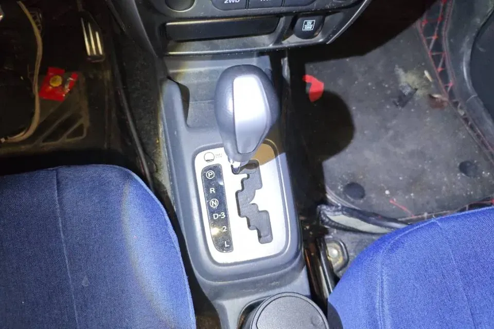 2015 Suzuki Jimny 1.3L 85HP L4 4AT,autocango,china used car exporter,china ev exporter,chinese used car exporter,chinese used ev exporter