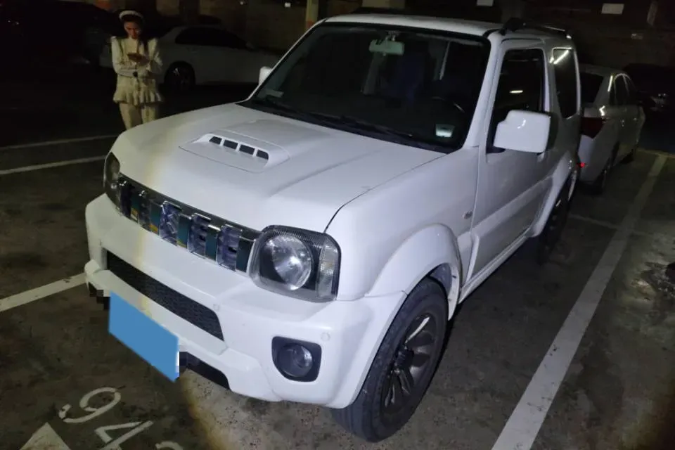2015 Suzuki Jimny 1.3L 85HP L4 4AT,autocango,china used car exporter,china ev exporter,chinese used car exporter,chinese used ev exporter