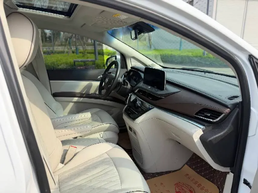 2023 Buick GL8 2.0T 237HP L4 9AT,autocango,china used car exporter,china ev exporter,chinese used car exporter,chinese used ev exporter