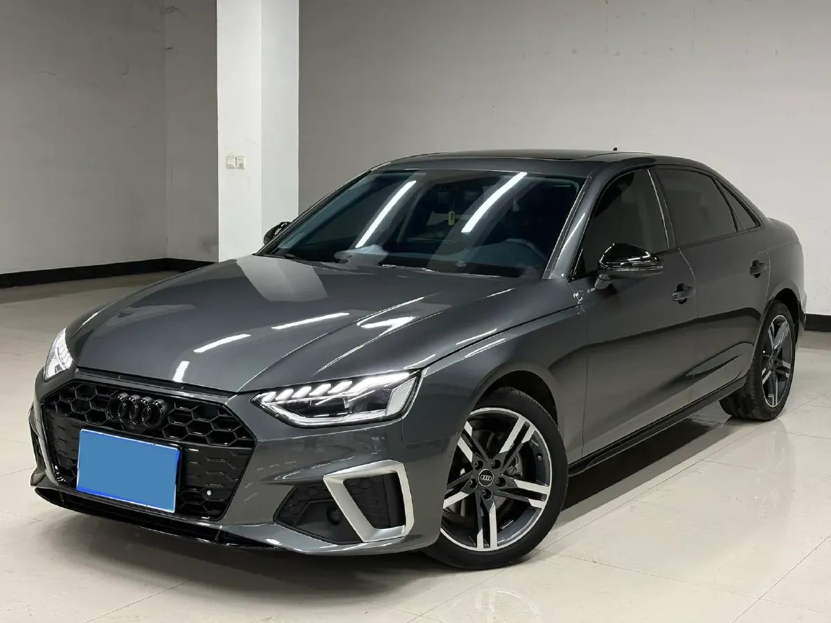 2023 Audi A4L 2.0T 190HP L4 7DCT,autocango,china used car exporter,china ev exporter,chinese used car exporter,chinese used ev exporter
