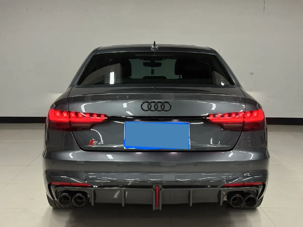 2023 Audi A4L 2.0T 190HP L4 7DCT,autocango,china used car exporter,china ev exporter,chinese used car exporter,chinese used ev exporter