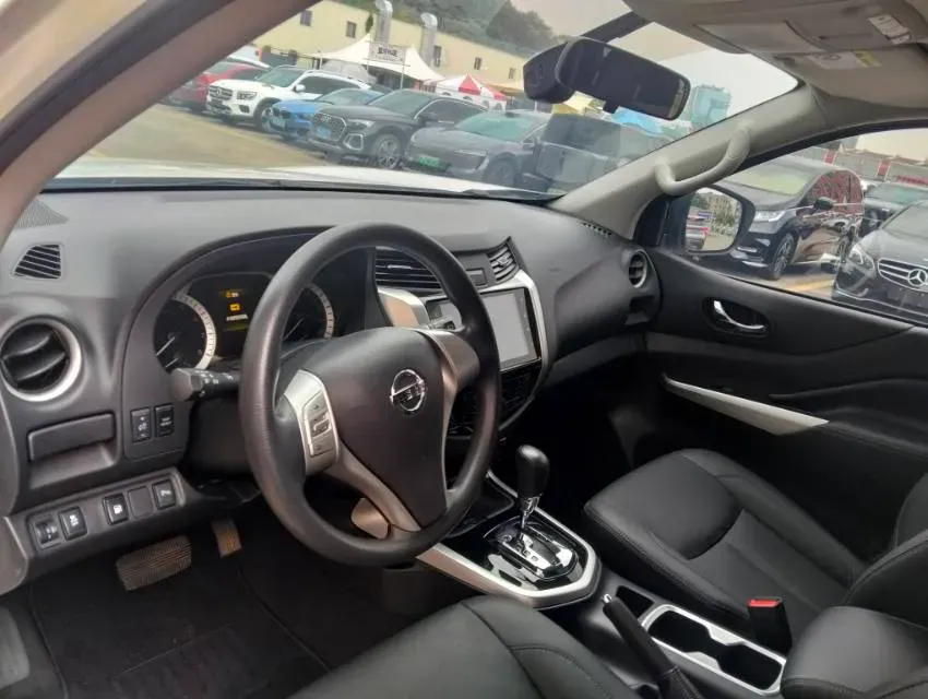 2020 Nissan Terra 2.5L 193HP L4 7AT,autocango,china used car exporter,china ev exporter,chinese used car exporter,chinese used ev exporter