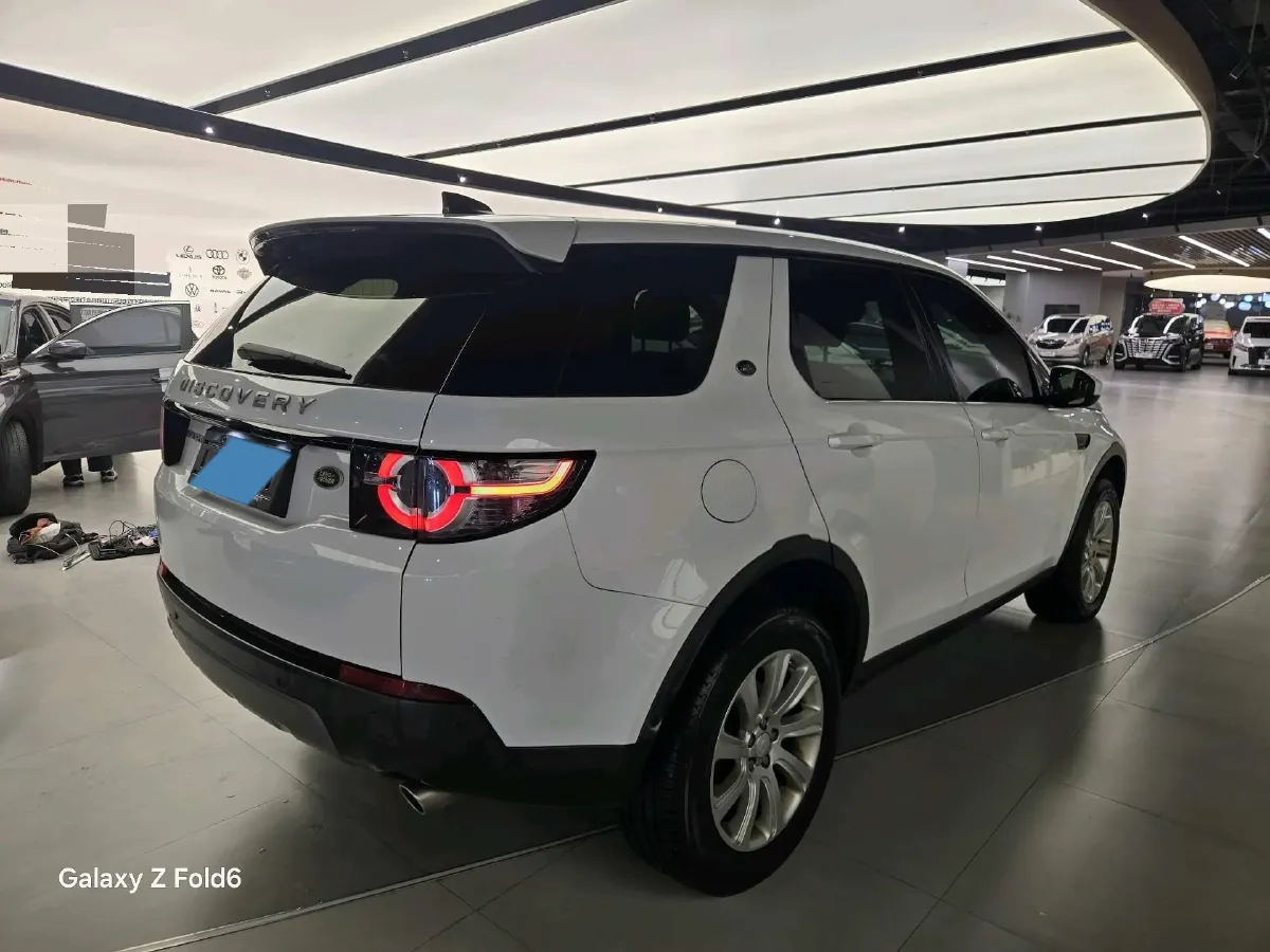 2019 Land Rover Discovery Sport 2.0T 241HP L4 9AT,autocango,china used car exporter,china ev exporter,chinese used car exporter,chinese used ev exporter