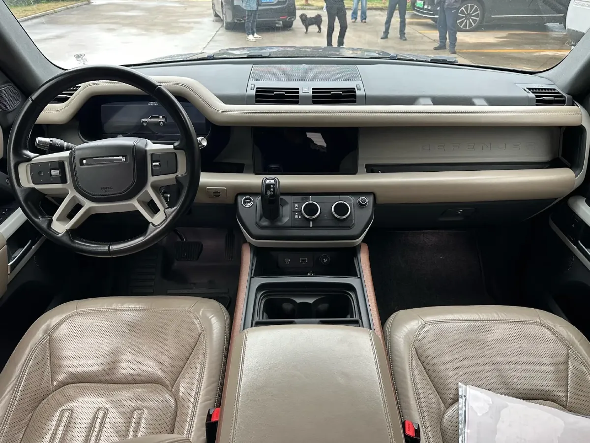 2021 Land Rover Defender 3.0T 400HP L6 8AT,autocango,china used car exporter,china ev exporter,chinese used car exporter,chinese used ev exporter