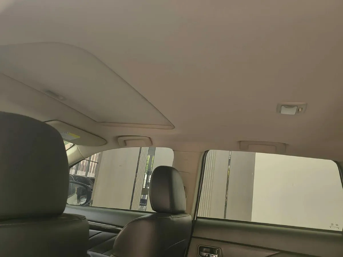 2019 Mitsubishi Outlander 2.0L 166HP L4 CVT,autocango,china used car exporter,china ev exporter,chinese used car exporter,chinese used ev exporter