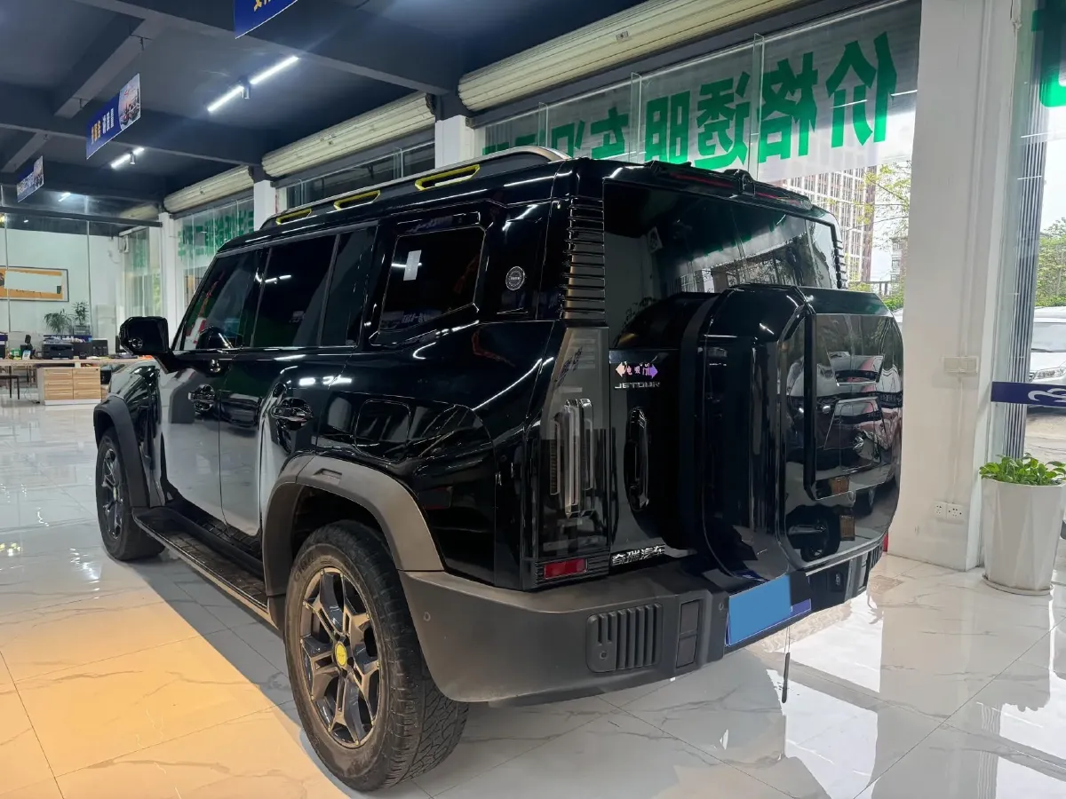 2023 Jetour Traveller 2.0T 254HP L4 7DCT,autocango,china used car exporter,china ev exporter,chinese used car exporter,chinese used ev exporter