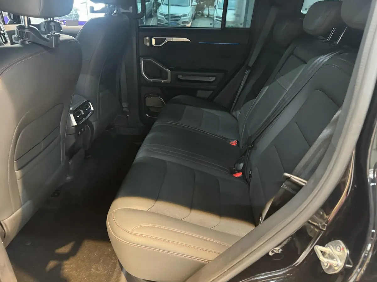 2023 Jetour Traveller 2.0T 254HP L4 7DCT,autocango,china used car exporter,china ev exporter,chinese used car exporter,chinese used ev exporter