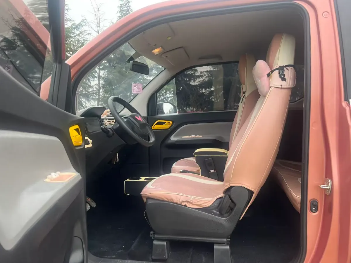 2020 WuLing HongGuang MINI EV BEV 9KWH,autocango,china used car exporter,china ev exporter,chinese used car exporter,chinese used ev exporter