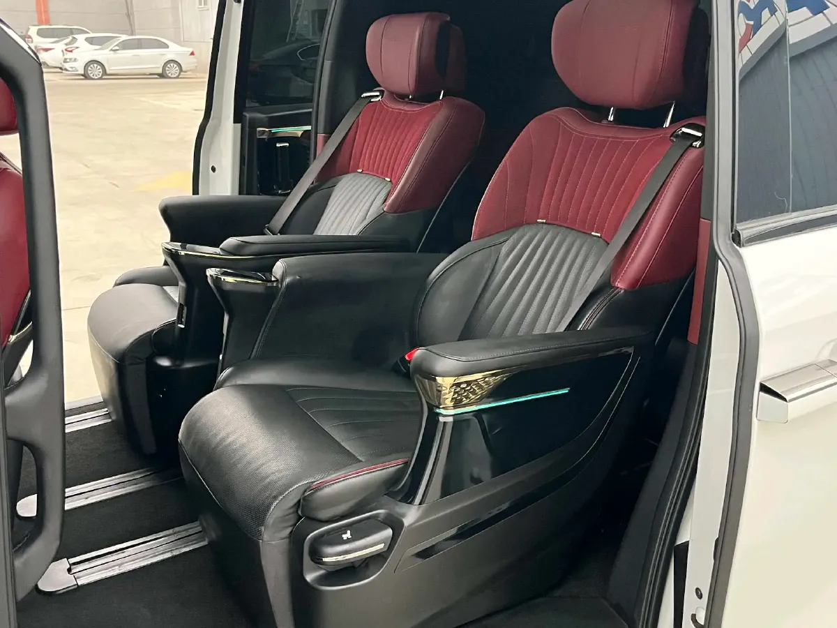 2023 GAC Trumpchi M8 2.0T 190HP L4 E-CVT Hybrid,autocango,china used car exporter,china ev exporter,chinese used car exporter,chinese used ev exporter