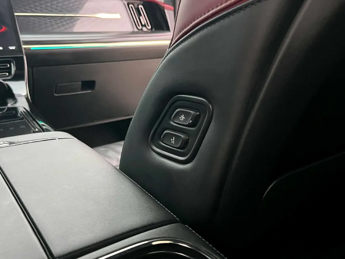 2023 GAC Trumpchi M8 2.0T 190HP L4 E-CVT Hybrid,autocango,china used car exporter,china ev exporter,chinese used car exporter,chinese used ev exporter