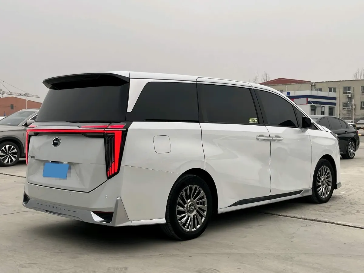 2023 GAC Trumpchi M8 2.0T 190HP L4 E-CVT Hybrid,autocango,china used car exporter,china ev exporter,chinese used car exporter,chinese used ev exporter