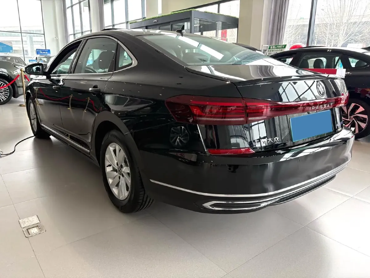 2025 Volkswagen Passat 1.4T 150HP L4 6DCT PHEV,autocango,china used car exporter,china ev exporter,chinese used car exporter,chinese used ev exporter