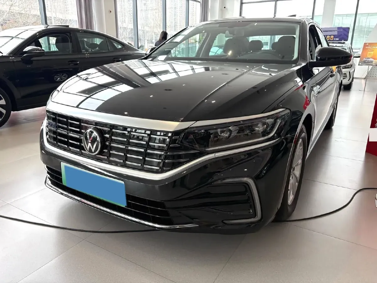 2025 Volkswagen Passat 1.4T 150HP L4 6DCT PHEV,autocango,china used car exporter,china ev exporter,chinese used car exporter,chinese used ev exporter
