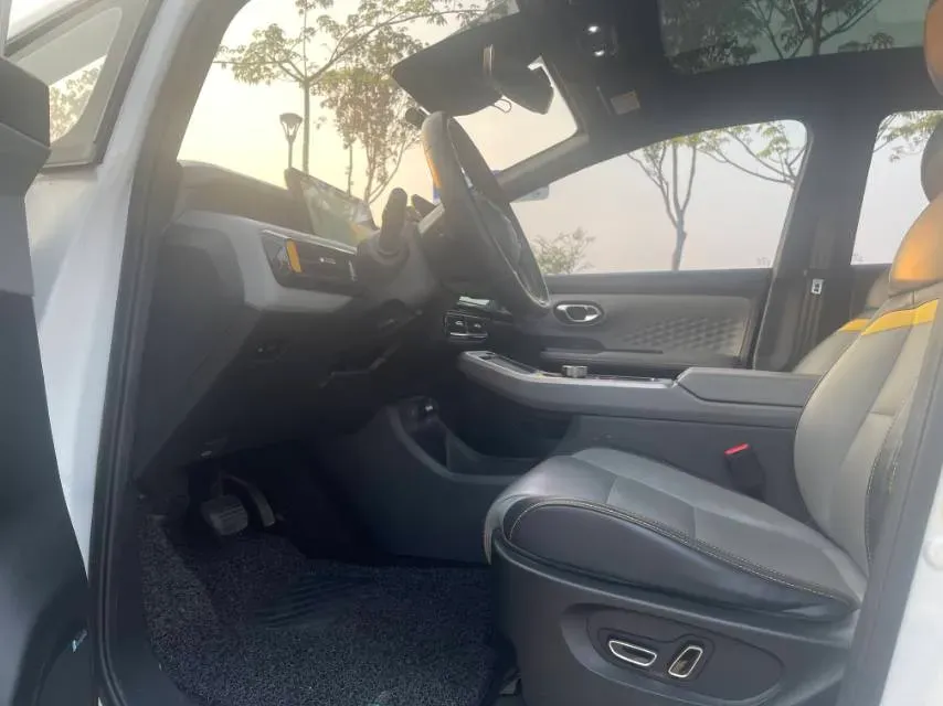 2022 Geely Okavango 1.8T 184HP L4 7DCT,autocango,china used car exporter,china ev exporter,chinese used car exporter,chinese used ev exporter