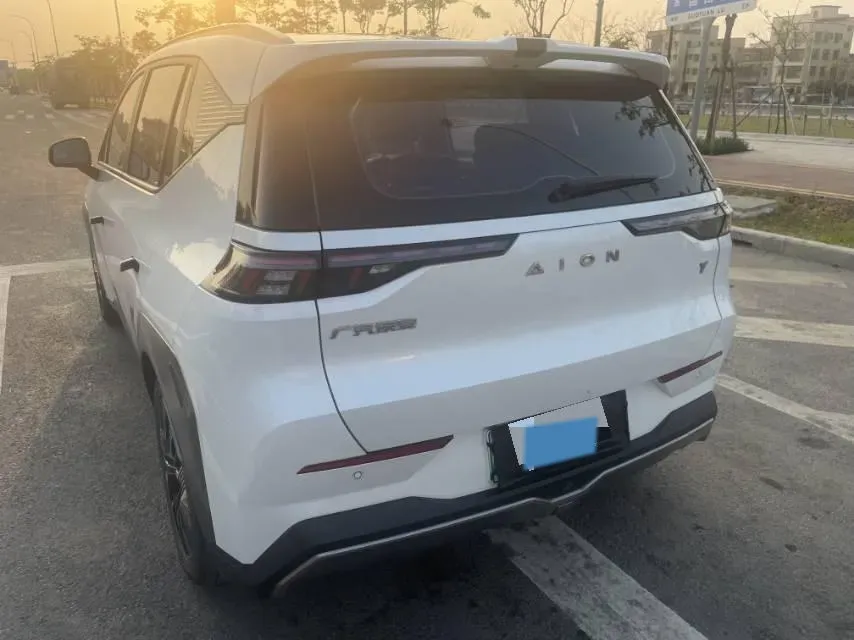 2022 Geely Okavango 1.8T 184HP L4 7DCT,autocango,china used car exporter,china ev exporter,chinese used car exporter,chinese used ev exporter