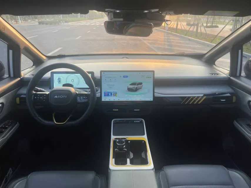 2022 Geely Okavango 1.8T 184HP L4 7DCT,autocango,china used car exporter,china ev exporter,chinese used car exporter,chinese used ev exporter