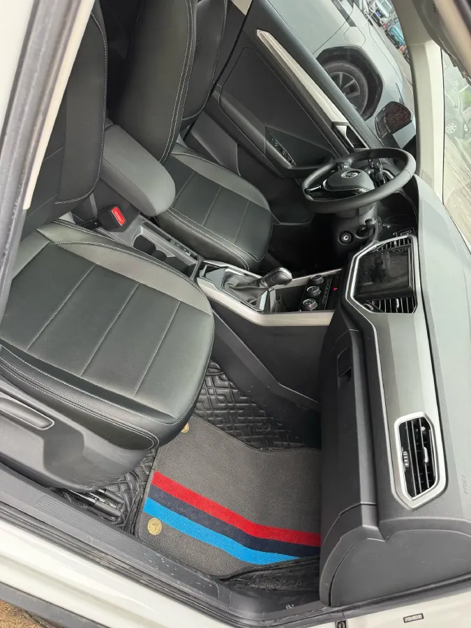 2022 Volkswagen T-Roc 1.4T 150HP L4 7DCT,autocango,china used car exporter,china ev exporter,chinese used car exporter,chinese used ev exporter