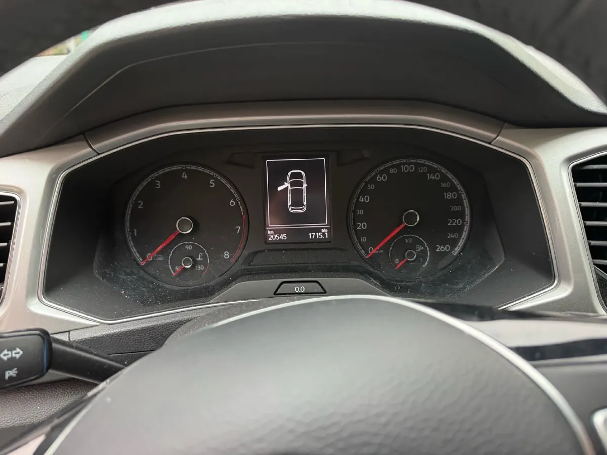 2022 Volkswagen T-Roc 1.4T 150HP L4 7DCT,autocango,china used car exporter,china ev exporter,chinese used car exporter,chinese used ev exporter