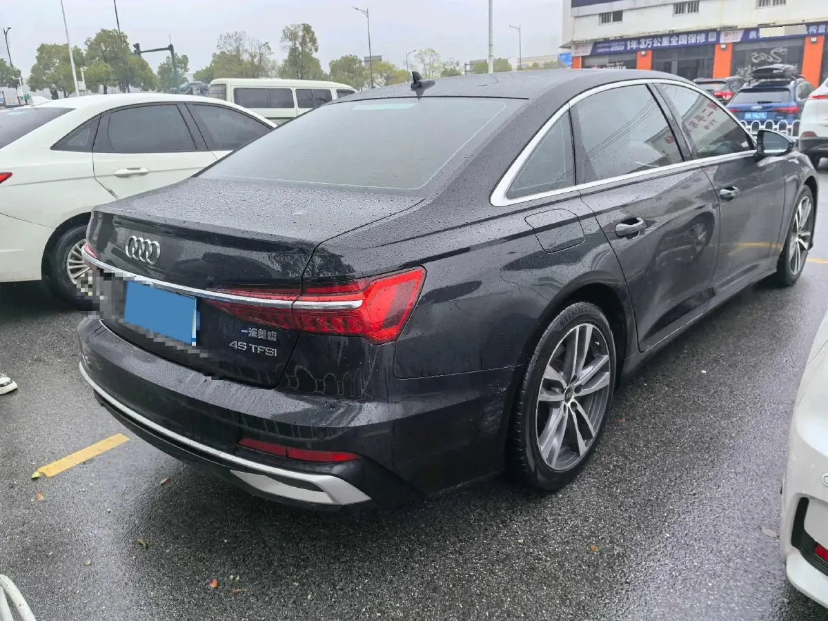 2023 Audi A6L 2.0T 190HP L4 7DCT,autocango,china used car exporter,china ev exporter,chinese used car exporter,chinese used ev exporter