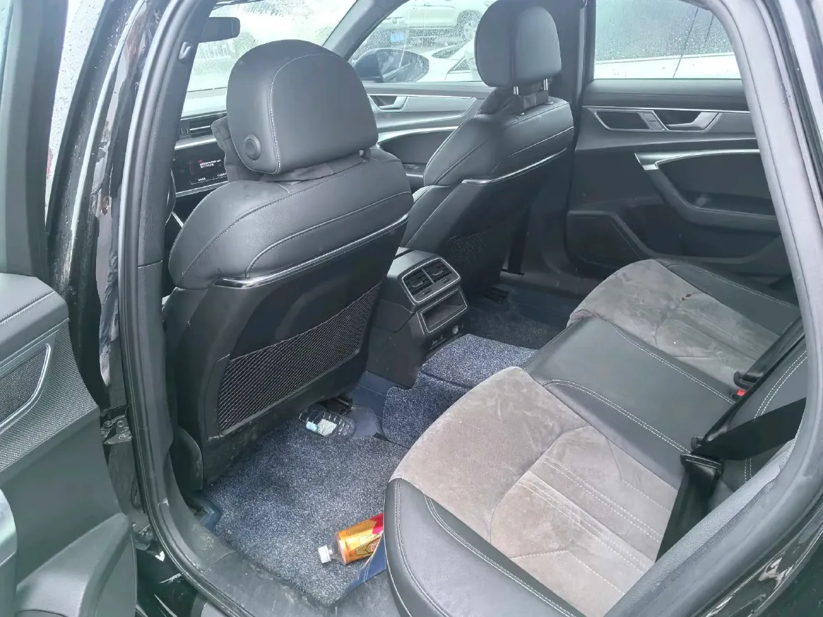 2023 Audi A6L 2.0T 190HP L4 7DCT,autocango,china used car exporter,china ev exporter,chinese used car exporter,chinese used ev exporter