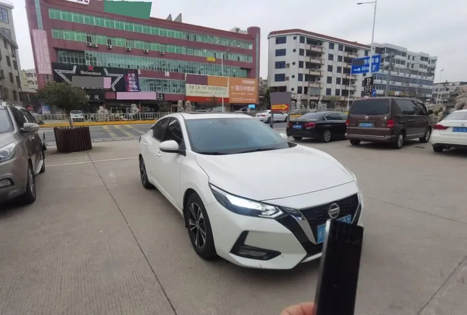 2021 Nissan Sylphy 1.6L 135HP L4 CVT,autocango,china used car exporter,china ev exporter,chinese used car exporter,chinese used ev exporter