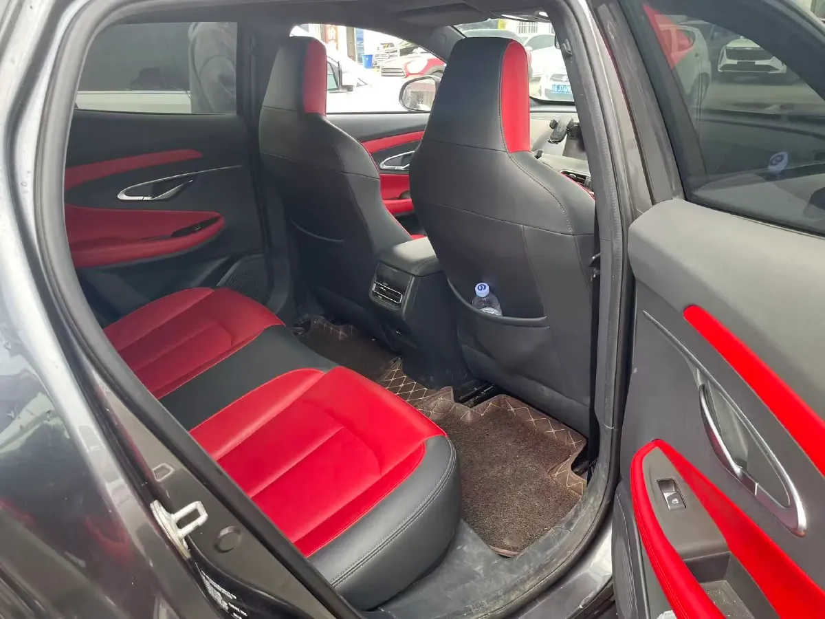 2020 ChangAn UNI-T 1.5T 180HP L4 7DCT,autocango,china used car exporter,china ev exporter,chinese used car exporter,chinese used ev exporter