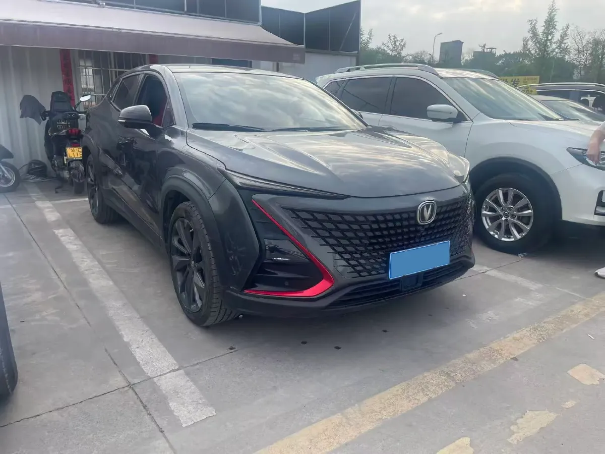 2020 ChangAn UNI-T 1.5T 180HP L4 7DCT,autocango,china used car exporter,china ev exporter,chinese used car exporter,chinese used ev exporter
