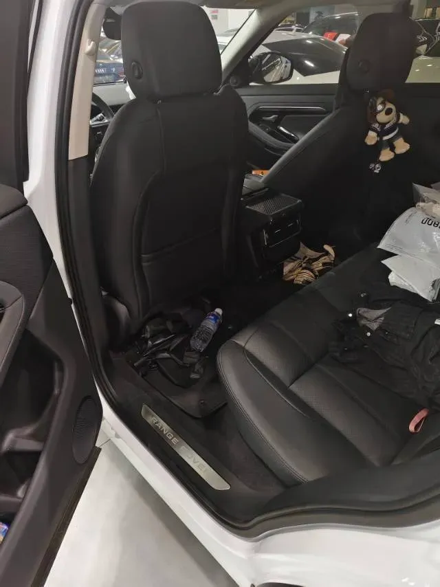 2022 Land Rover Range Rover Evoque 2.0T 200HP L4 9AT,autocango,china used car exporter,china ev exporter,chinese used car exporter,chinese used ev exporter